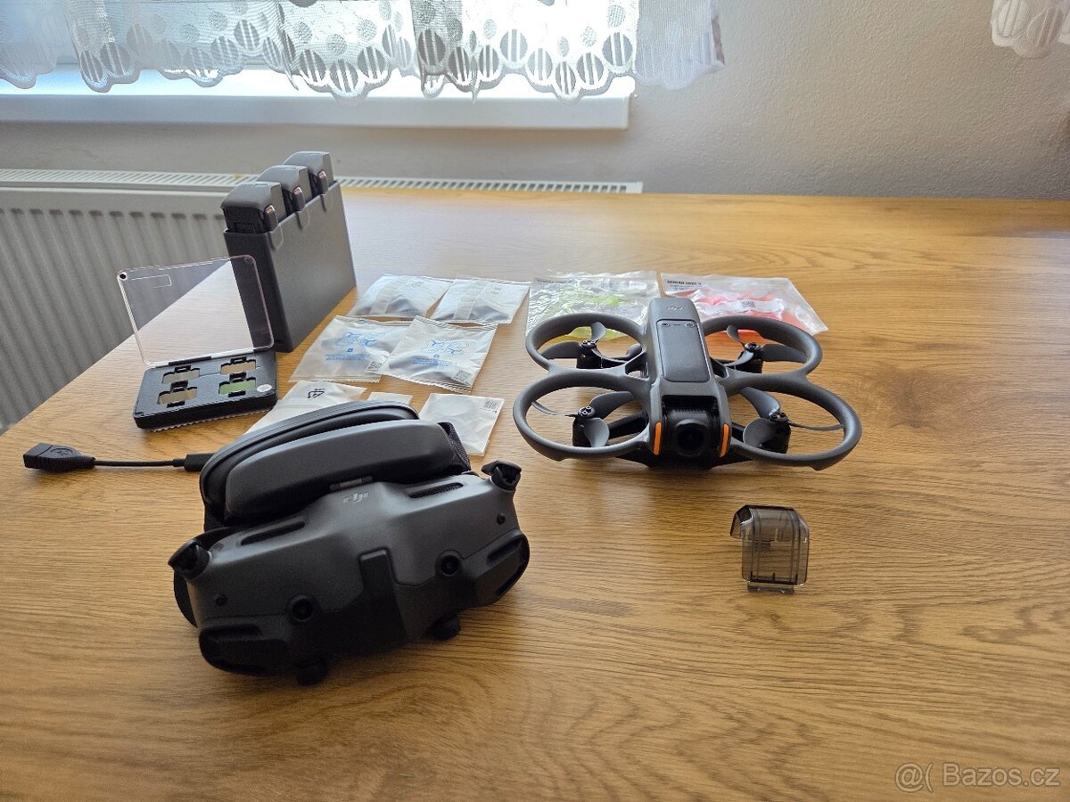 DJI Avata 2 Fly More Combo (Tři baterie ) Goggles 3
