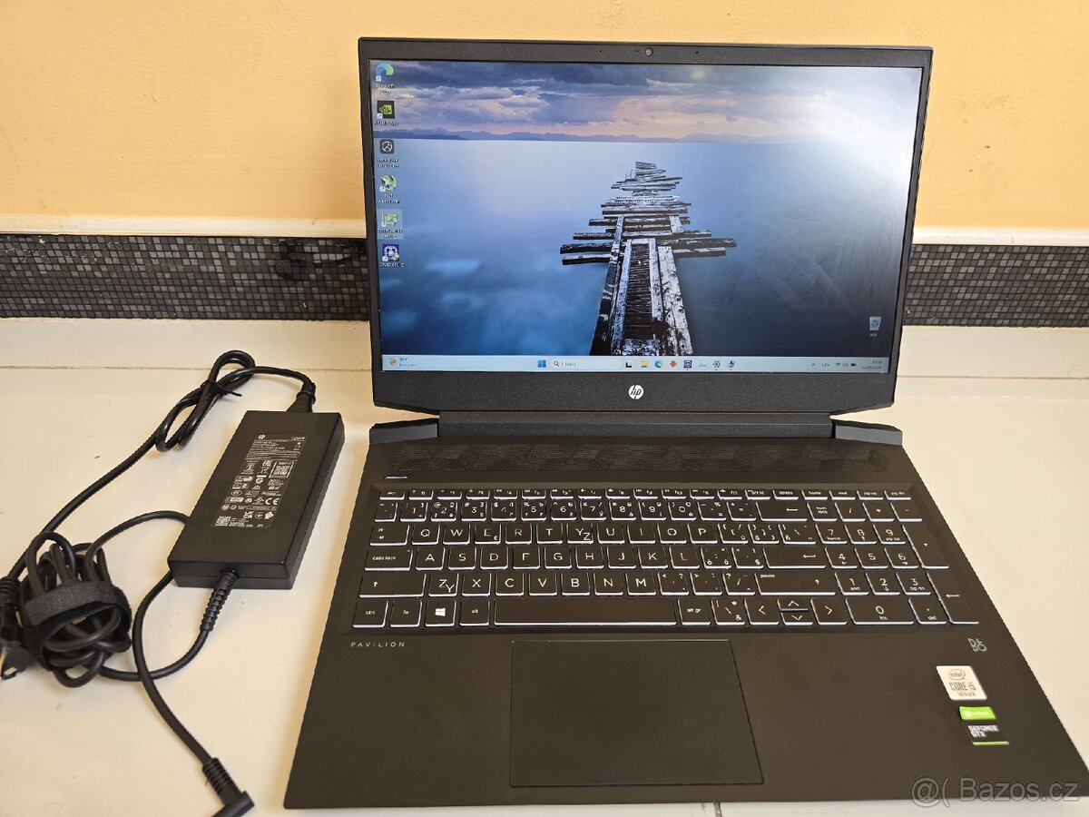 Herní notebook HP i5-10300H GTX 1650Ti 16/1TB za dobrou cenu