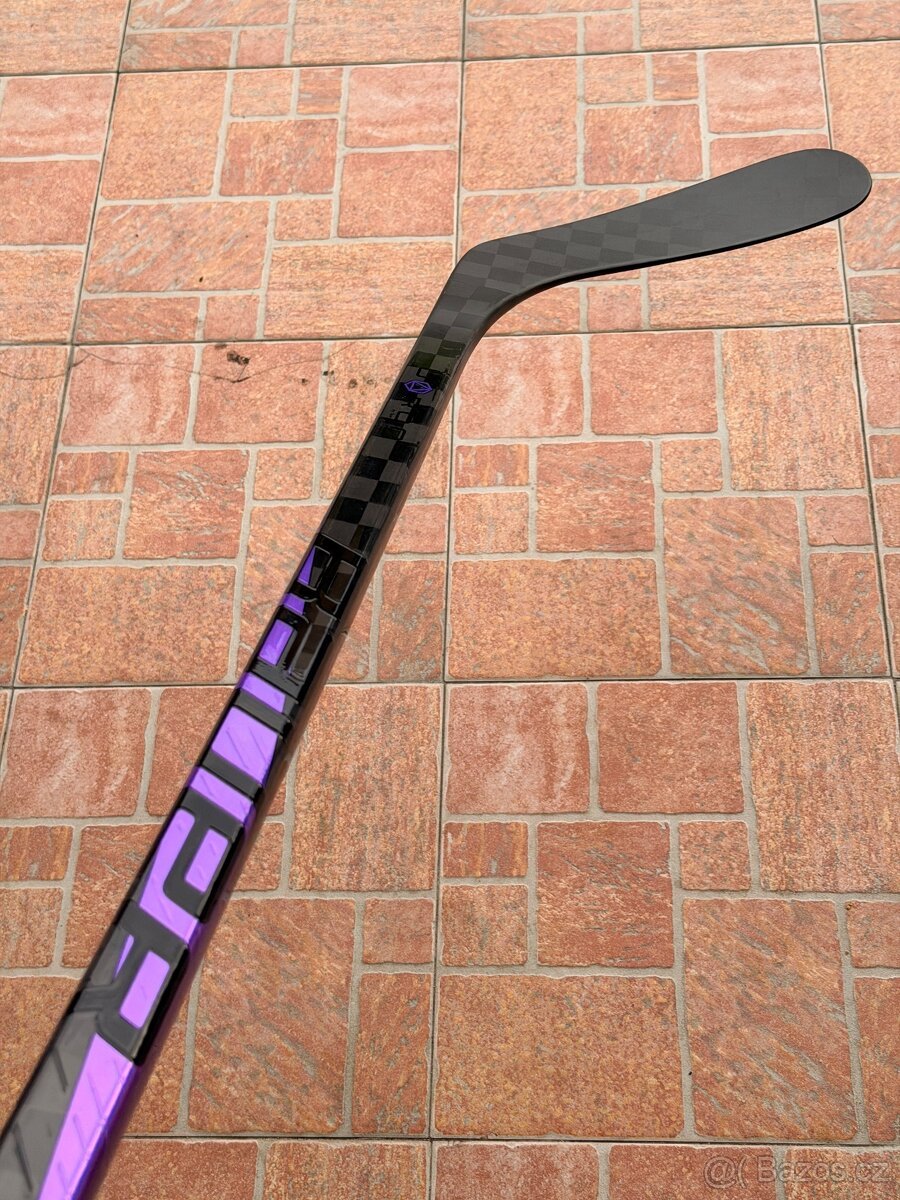 Hokejka Bauer Pulse purple