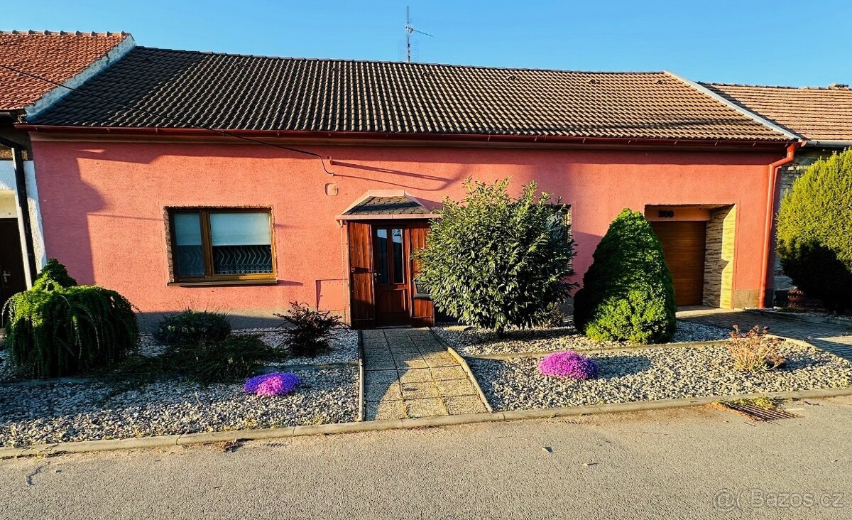 Byt 3+1 – 234 m², pozemek 2009 m²