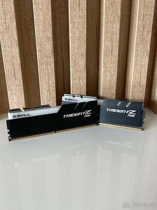 G.SKILL Trident Z RGB 64GB (2x32GB) DDR4 3200MHz CL15