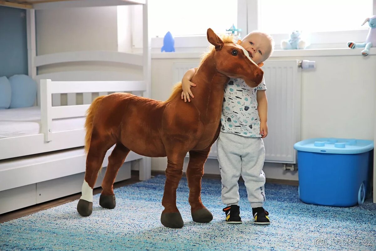Plyšový kůň