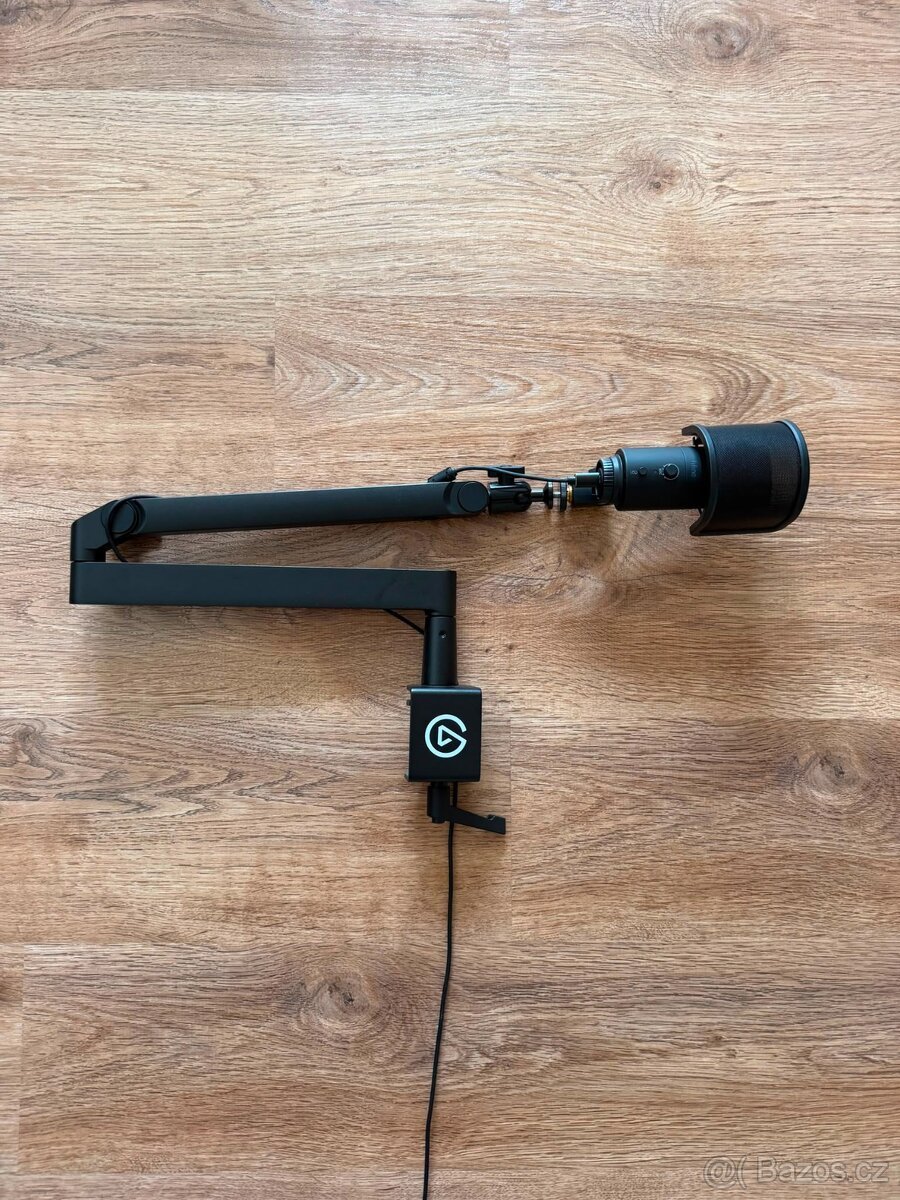 Rameno mikrofonu: Elgato Wave Mic Arm LP Mikrofon: FIFINE K6