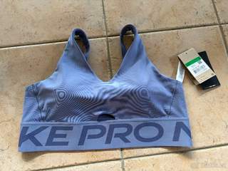 Nike nová
