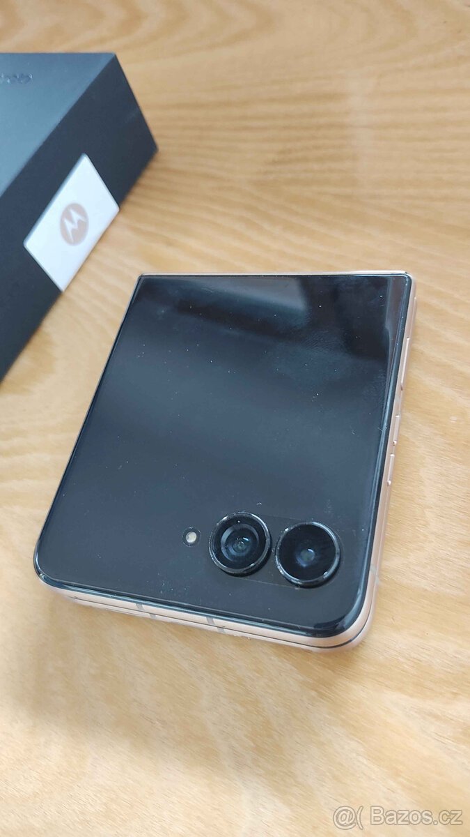 Motorola Razr 60 Ultra Mountain Trail