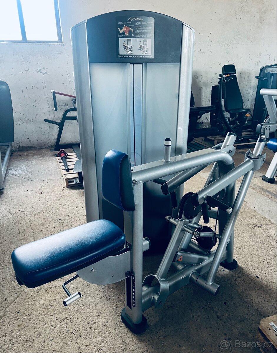 Seated Row / Rear Deltoid - přítahy v sedě záda Life Fitness