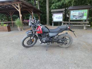 Royal Enfield Himalayan 411