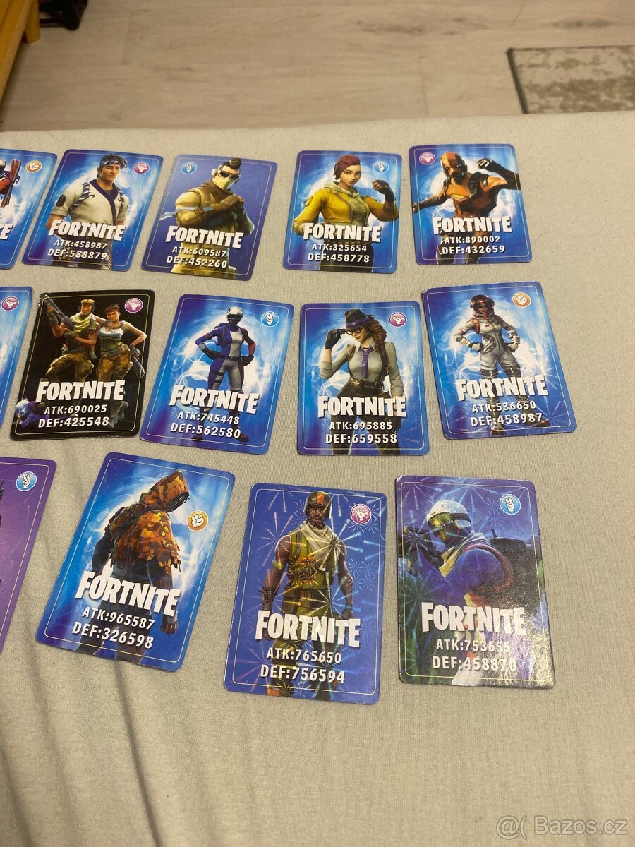 Fortnite- sběratelské kartičky