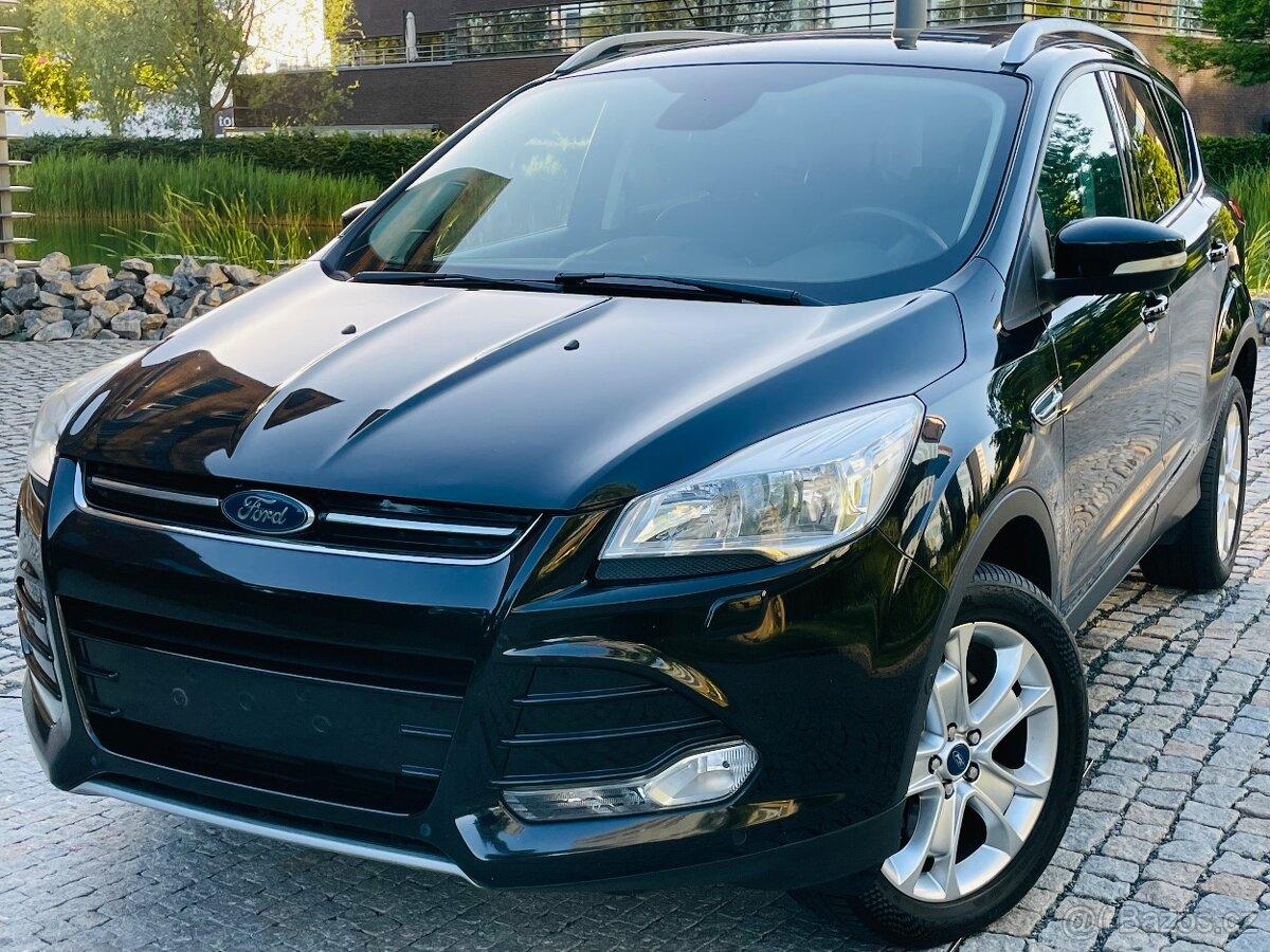 Ford Kuga 2.0TDCi 4x4 MANUÁL VÝHŘEV TAŽNÉ SENZORY
