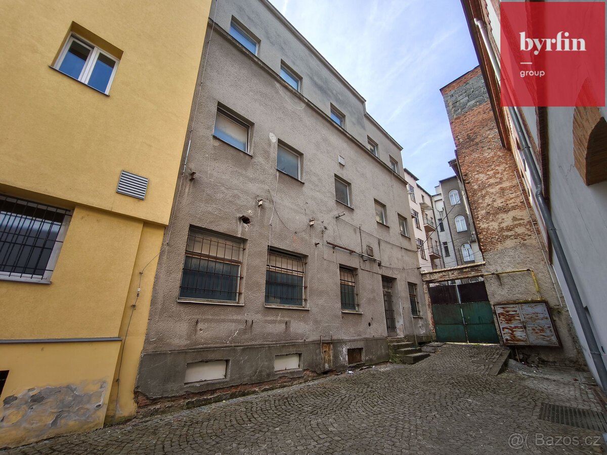 Investiční objekt ke konverzi v centru Opavy, u OC Breda