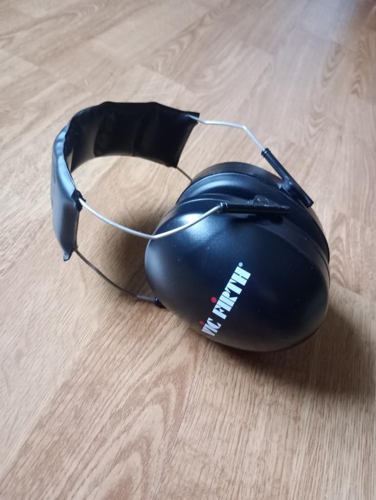 Izolační sluchátka Vic Firth dB 22