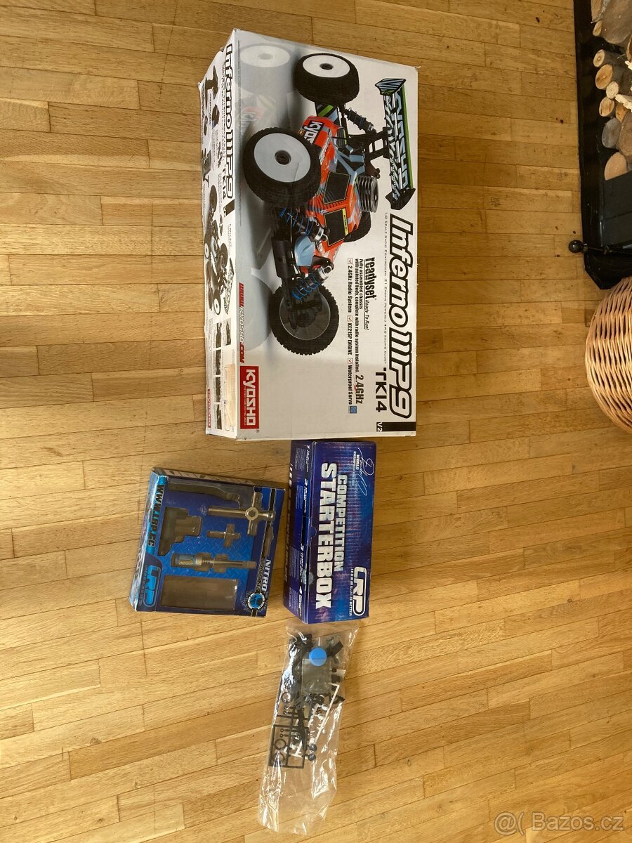 Kyosho mp9 1:8