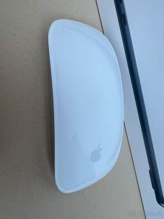 Apple Magic Mouse stříbrná