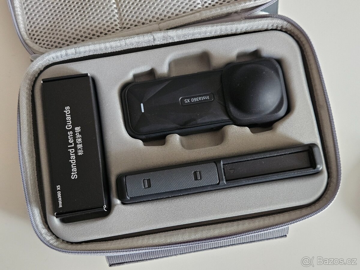 Insta360 X5 Essentials Bundle + 253Gb paměťovka