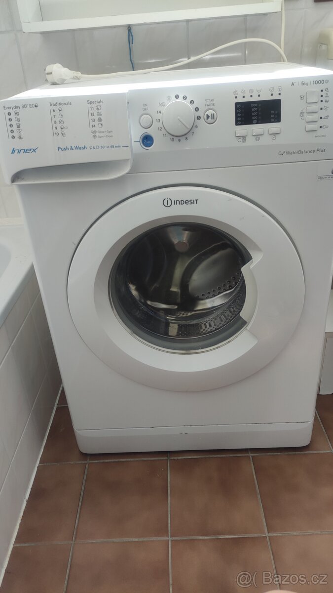 Pračka Indesit