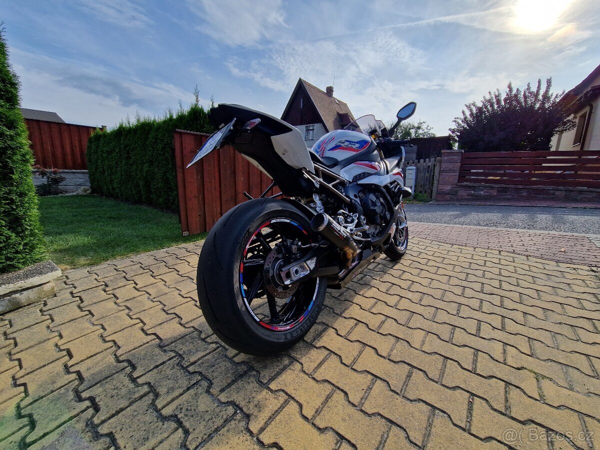 BMW S 1000 RR - STAV, nejvyšší výbava, laděný výfuk SC