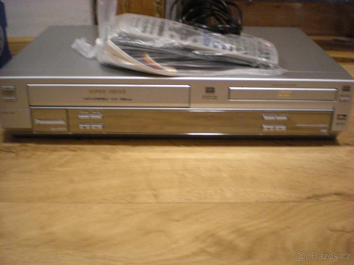 DVD/VHS combo Panasonic+ VHS Sony