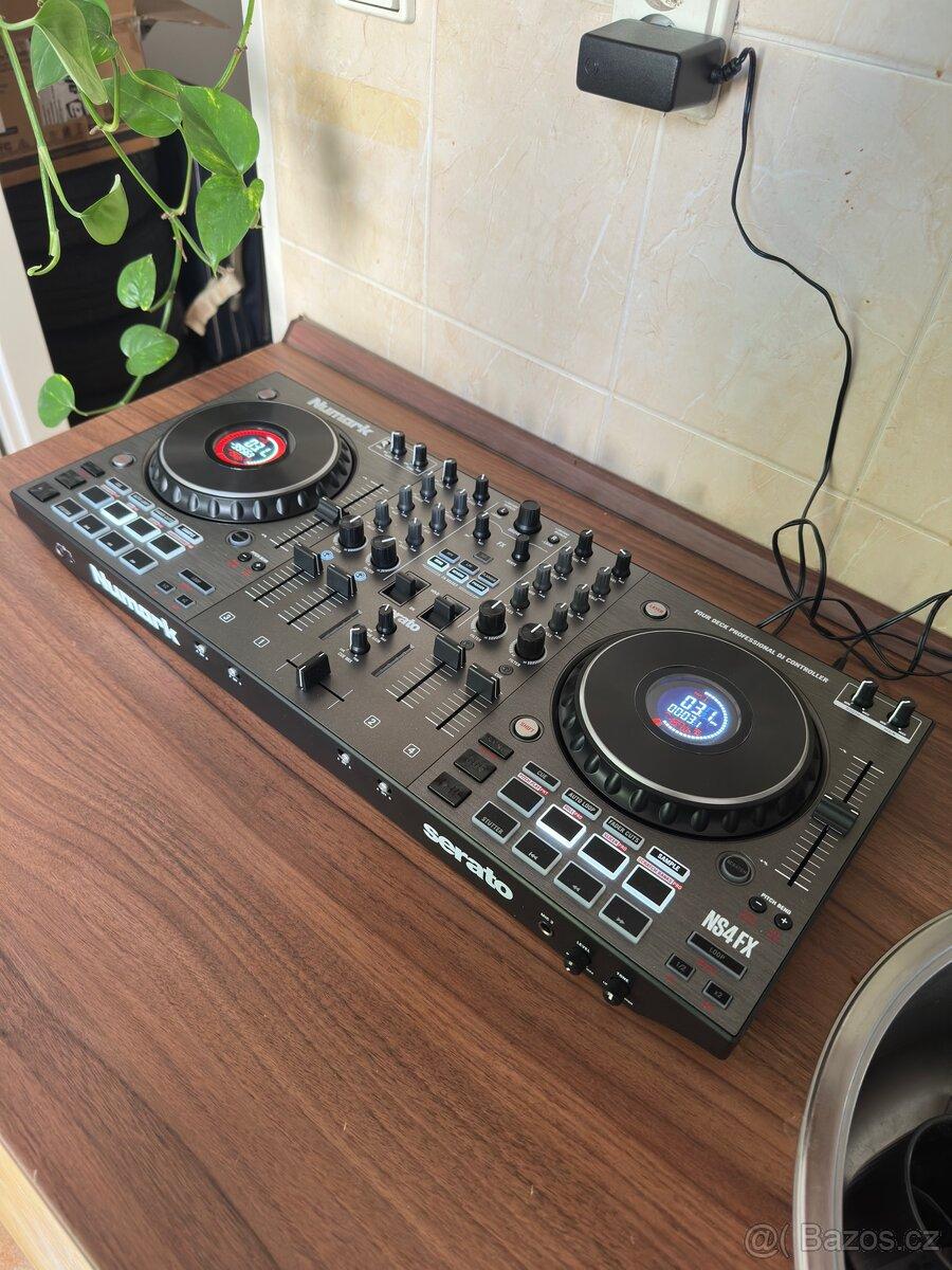 DJ kontroler Numark NS4FX