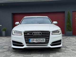 Audi S8 700Ps MTM-Keramicke brzdy
