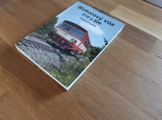 Motorový vůz 810 a 8009 .Oldřich Chytilík