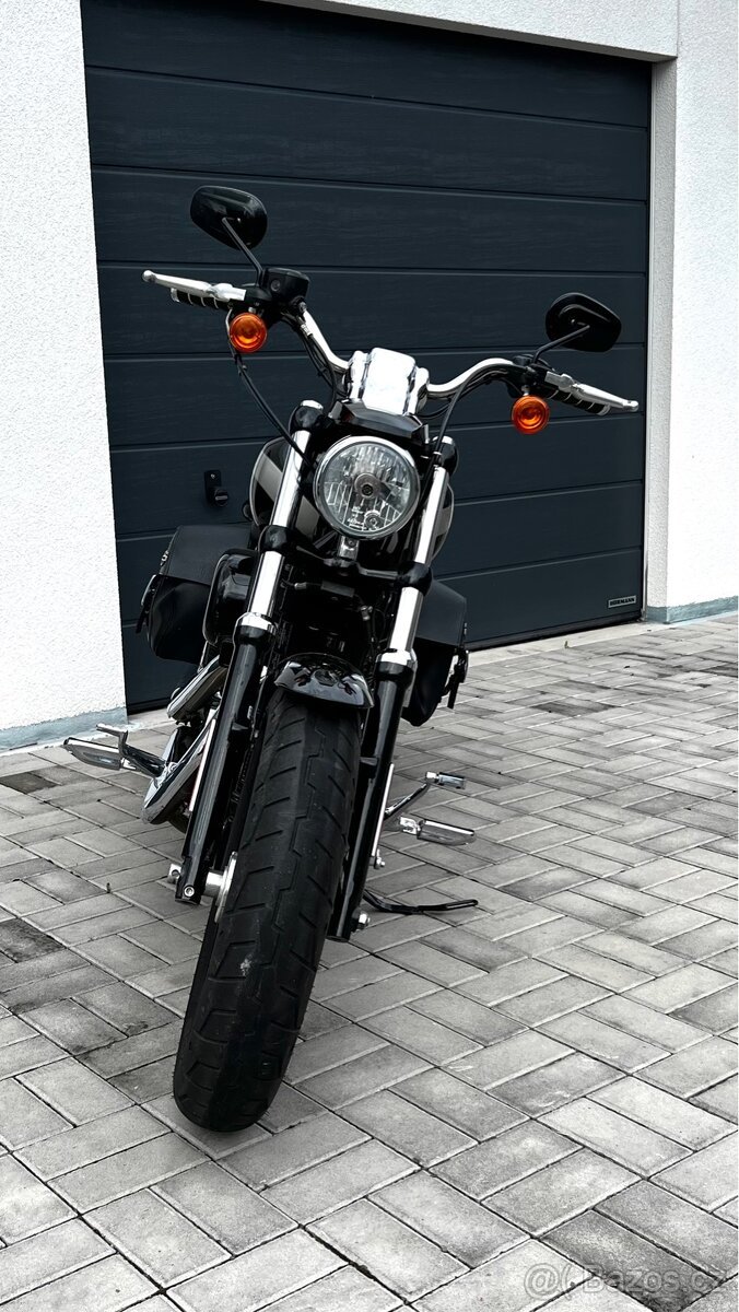 Harley - Davidson, Sportster Custom 1.200 cm.