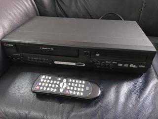DVD a Video přehrávač FUNAI D8D-M1000DB, dálkový ovladač