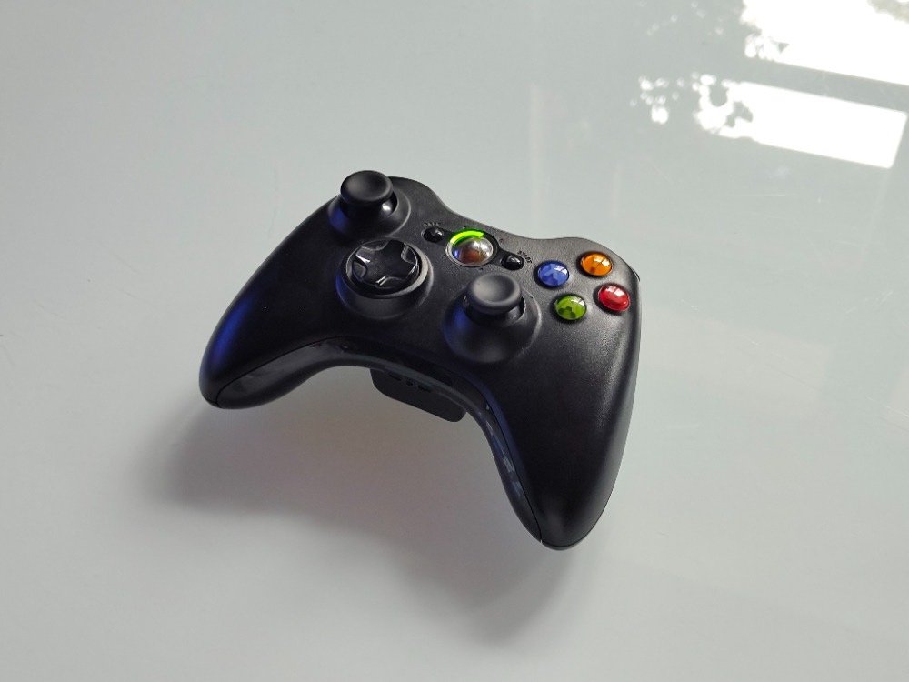 Xbox 360 Ovladač