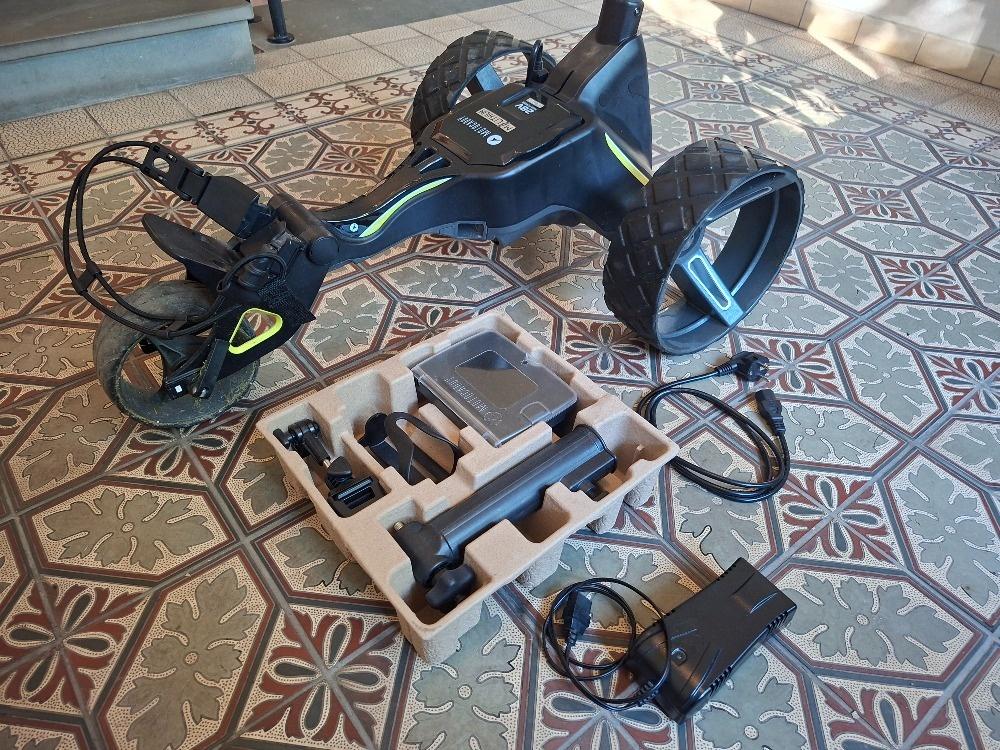 MOTOCADDY M3 PRO DHC Ultra s příslušenstvím