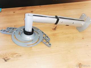 Držák projektoru Stoll - NOVÝ - model 1092