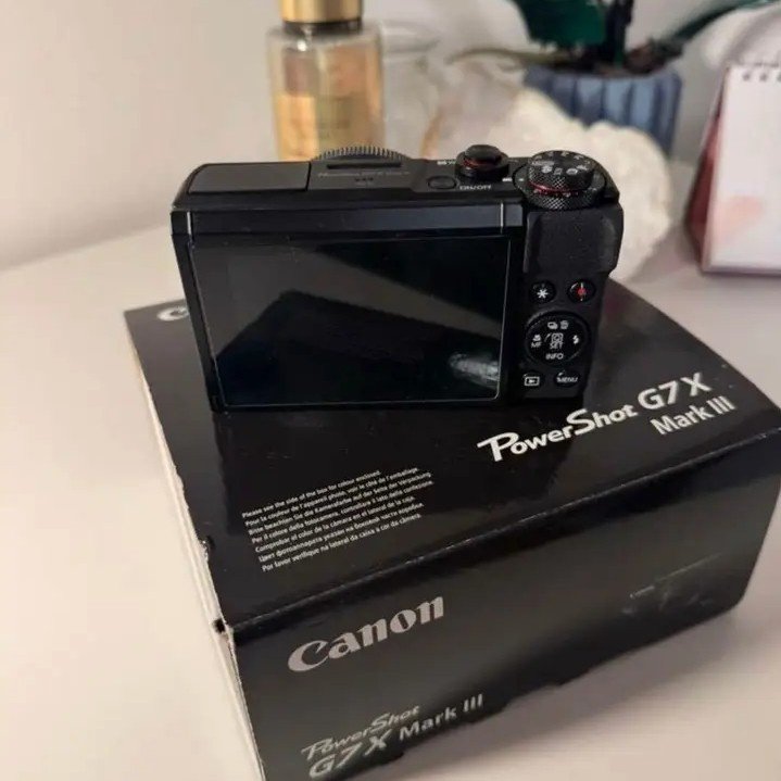 Canon Power shot G7X Mark III