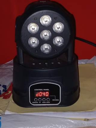 Otočné světlo Fractal Lights Mini LED MH 7x10 W Wash