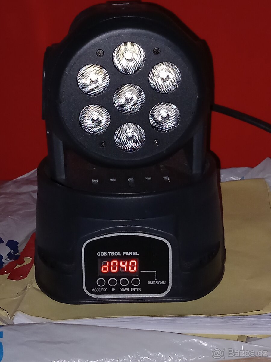 Otočné světlo Fractal Lights Mini LED MH 7x10 W Wash