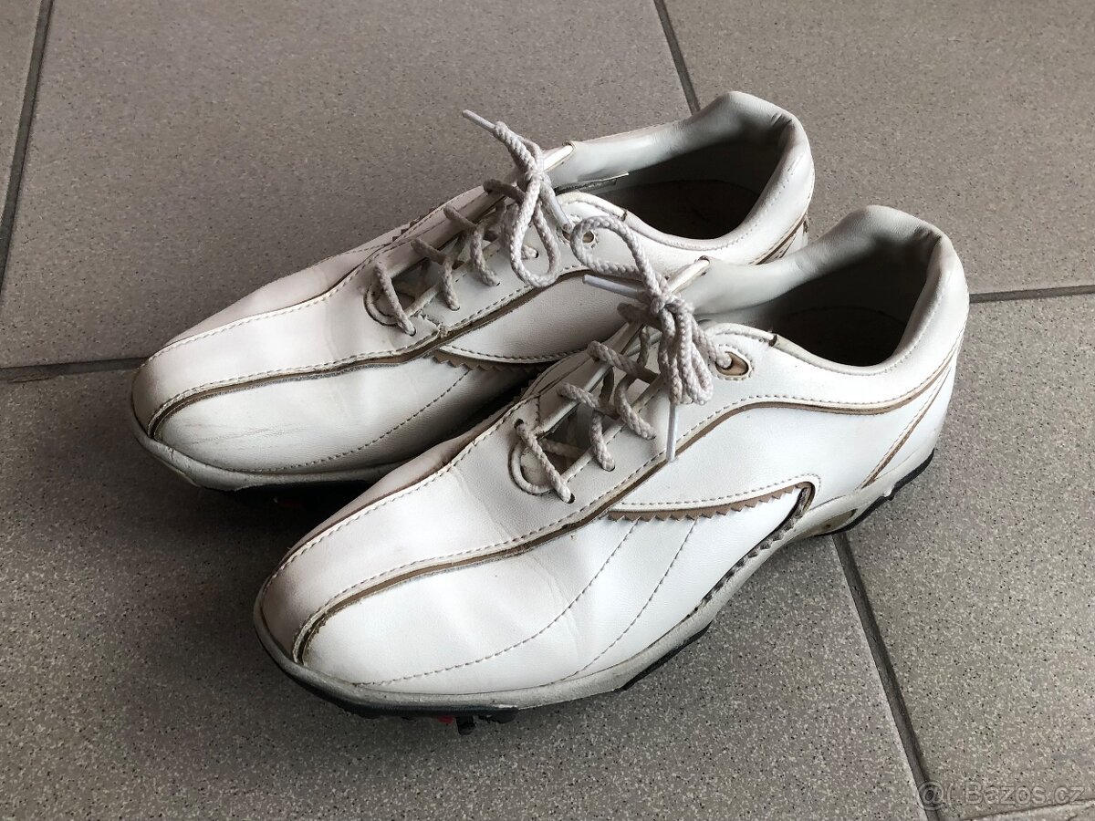 Juniorské golfové boty Footjoy vel. EU 38 (prakticky nové)