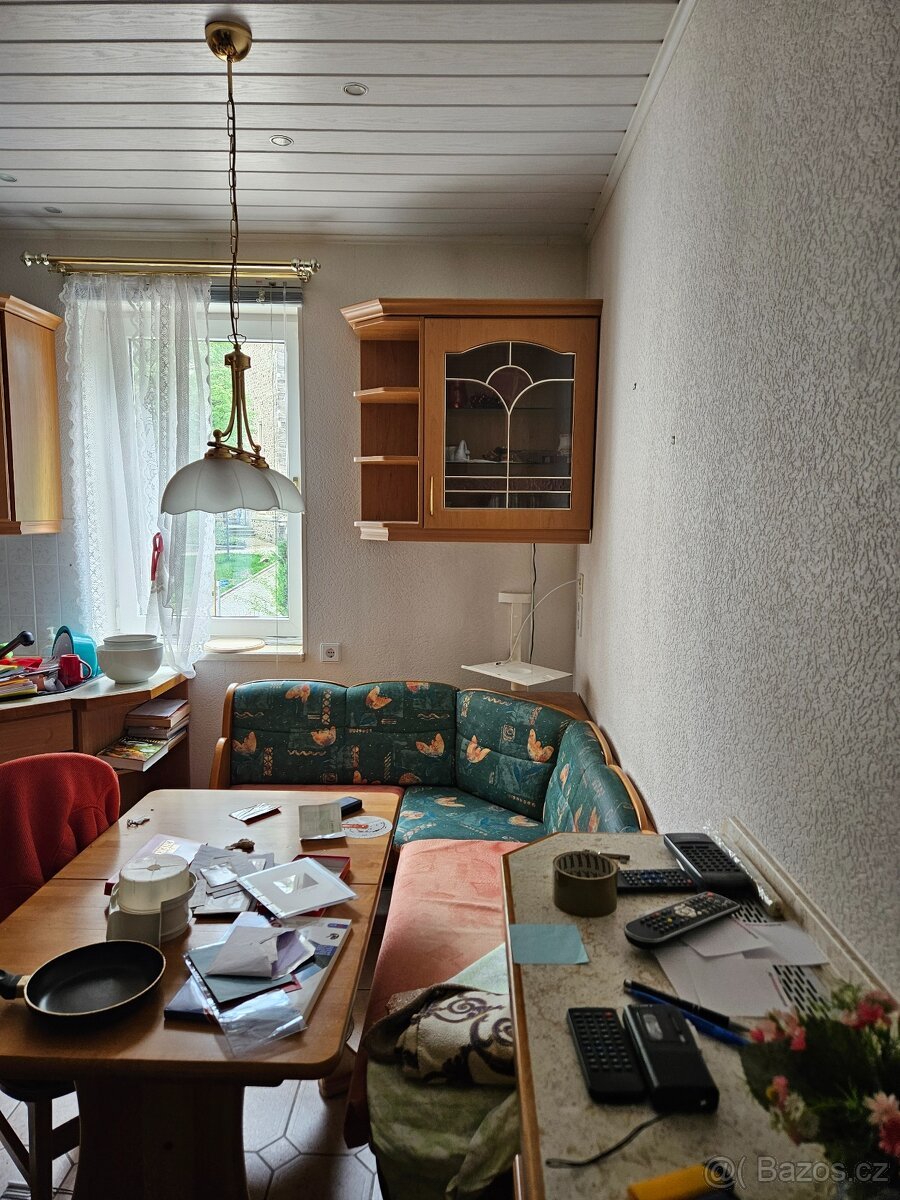 Prodám rohovou lavici
