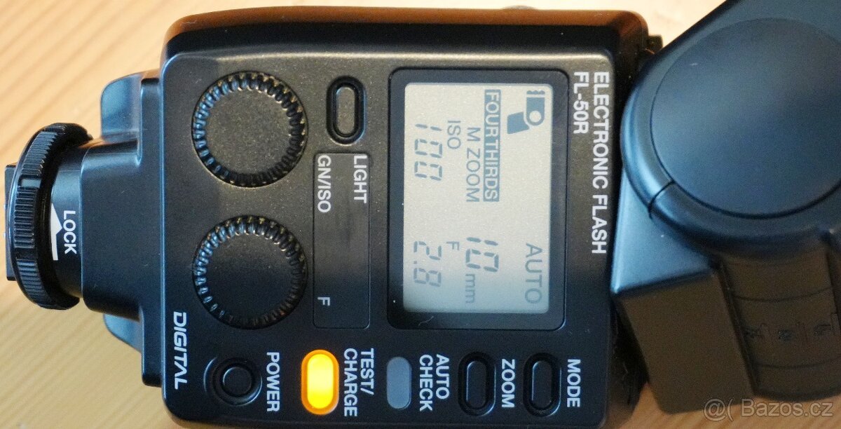 Olympus FL 50R blesk