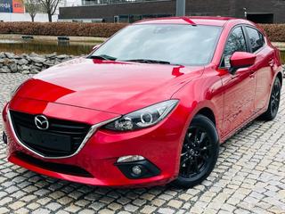 Mazda 3 2.0i BENZIN MANUÁL SENZORY TAŽNÉ SERVISKA VÝHŘEV