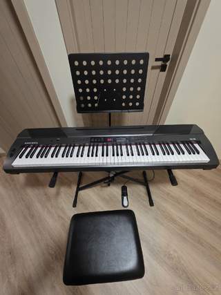 Digitální piano KURZWEIL KA-90