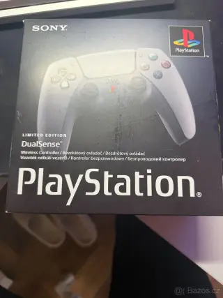 PS5 DualSense – God of War 20th Anniversary