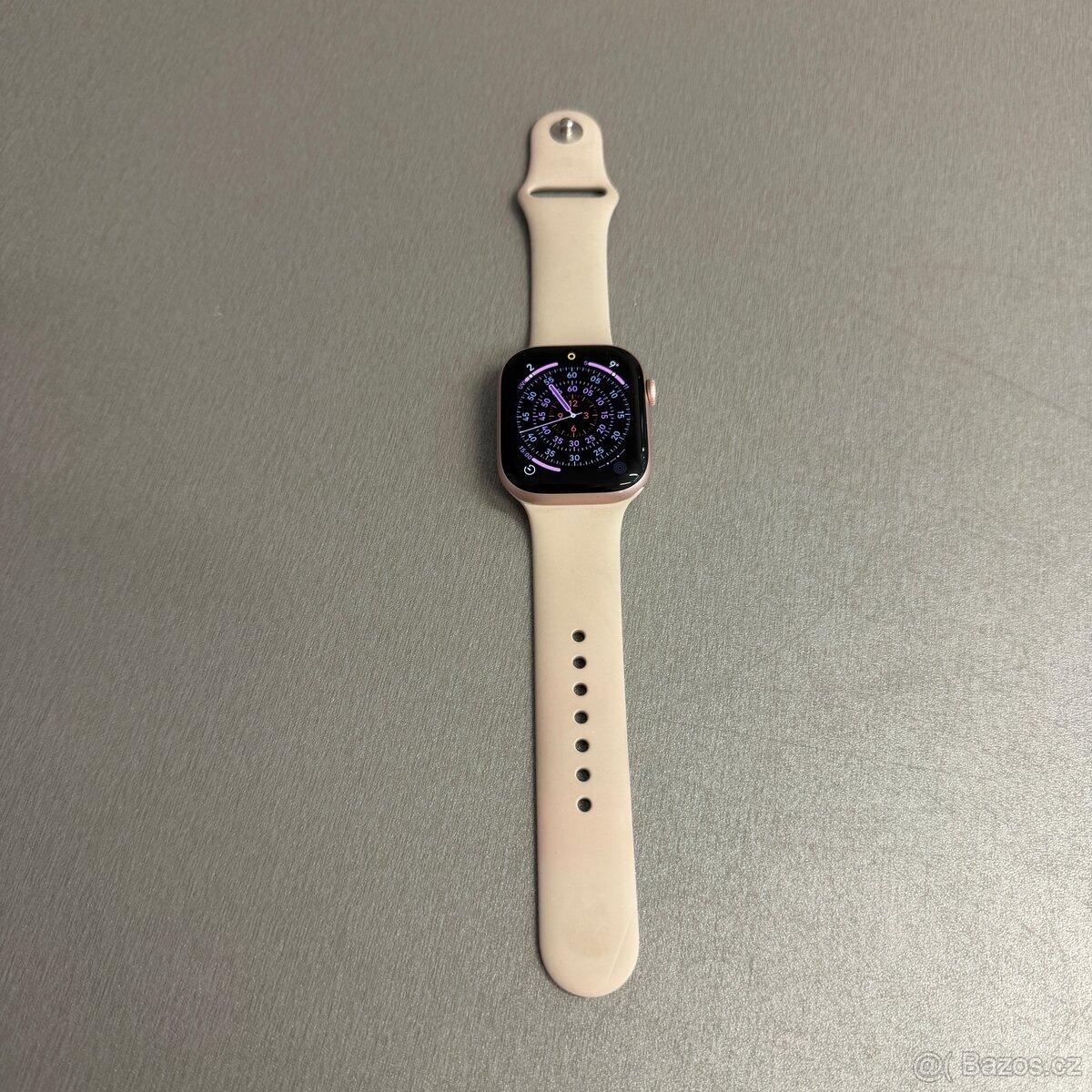 Apple Watch 10 46mm růžové, zánovní bez škrábance