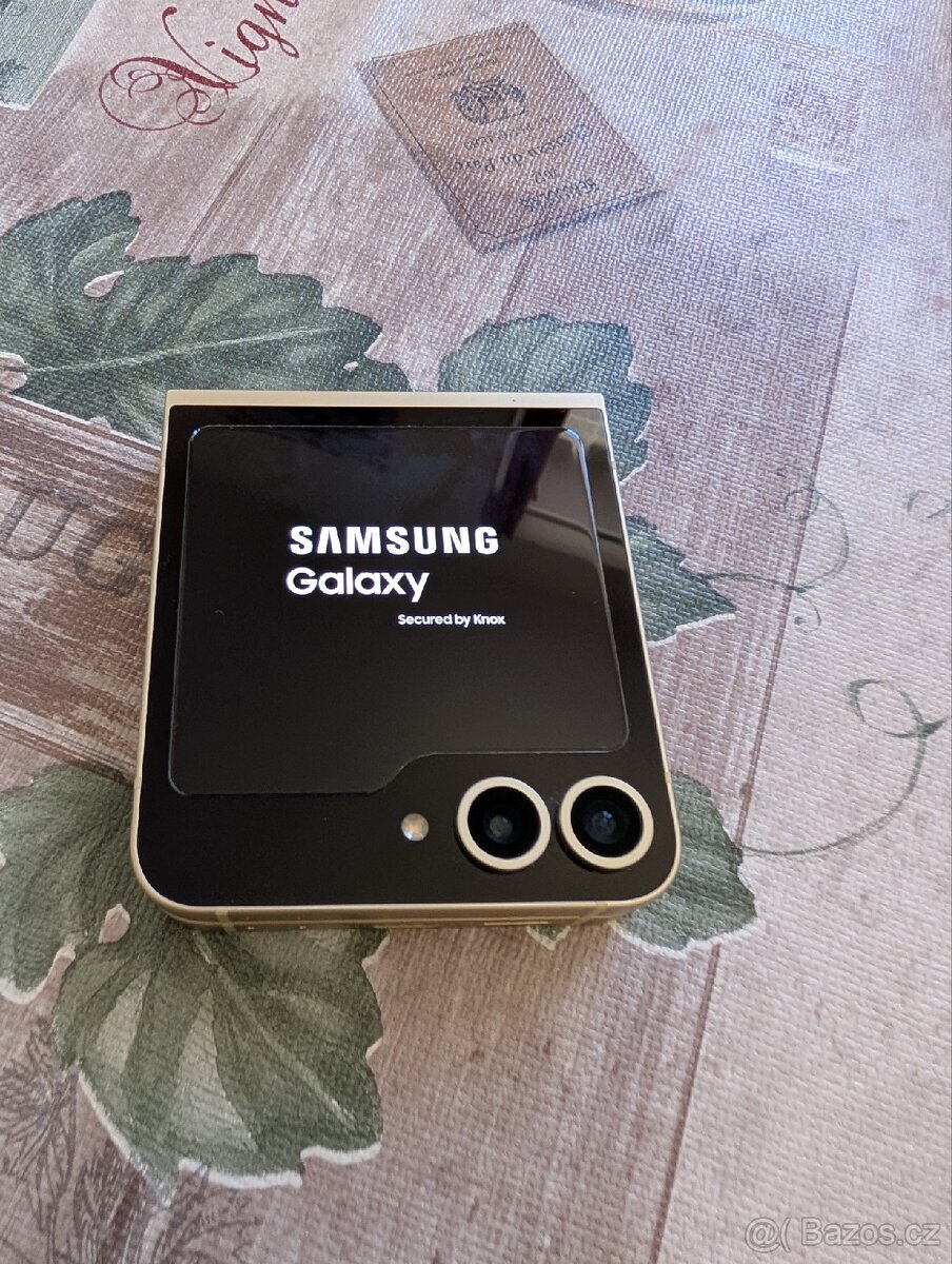 Prodej Samsung Galaxy Z flip 6 512 gb
