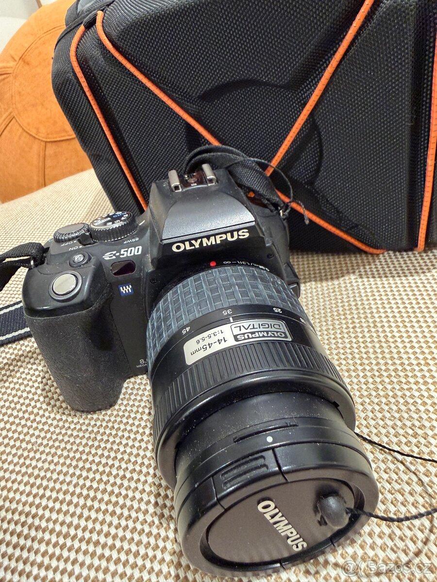 Olympus E-500 (kompletní set - blesk, 2 objektivy.)