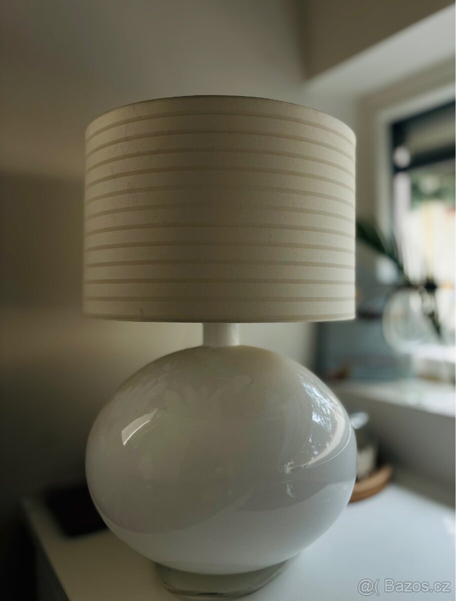 Stolní lampa