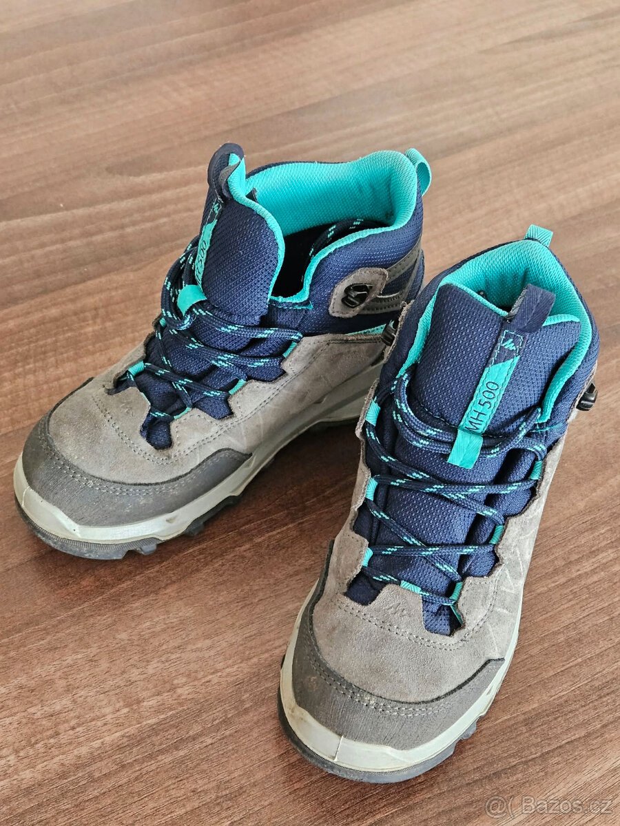 Dětské outdoorové boty QUECHUA MH500 vel. 33