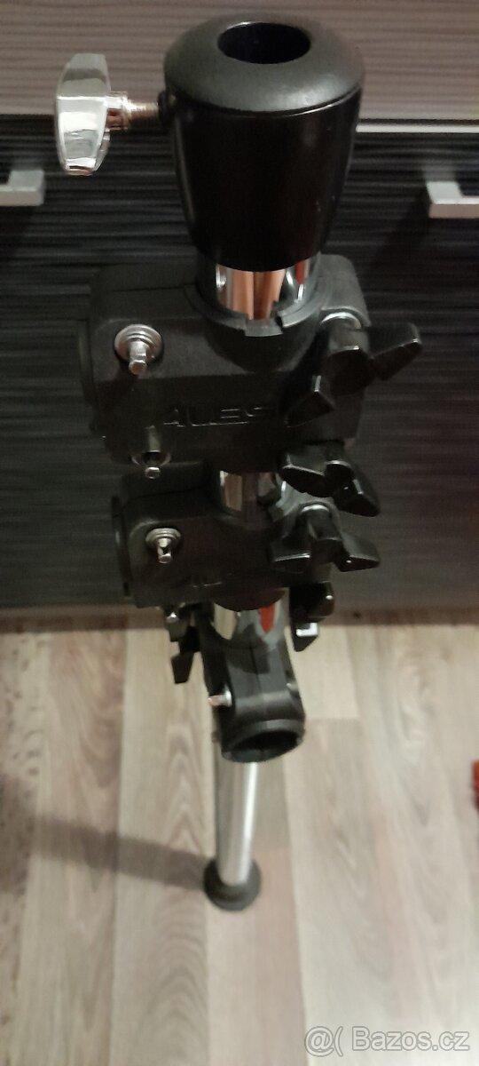 alesis