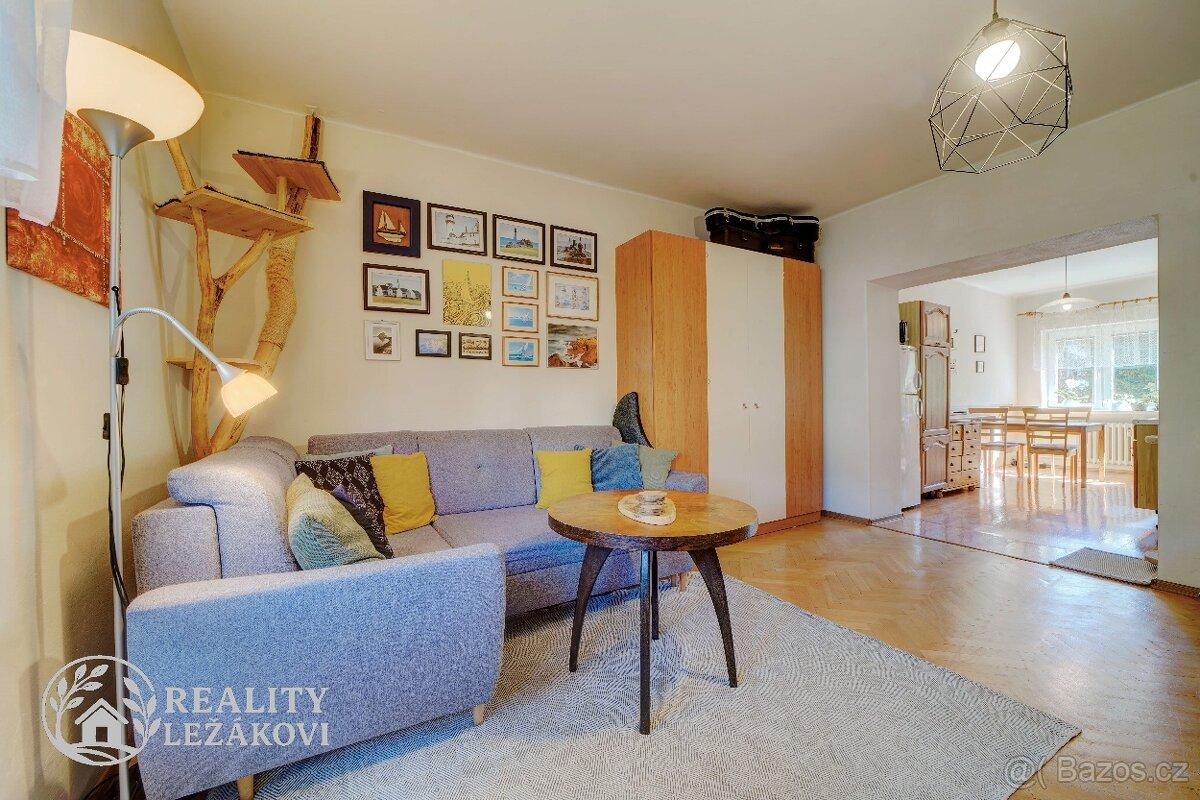 Prostorný cihlový byt 2+1, 68m² s balkonem, Vsetín