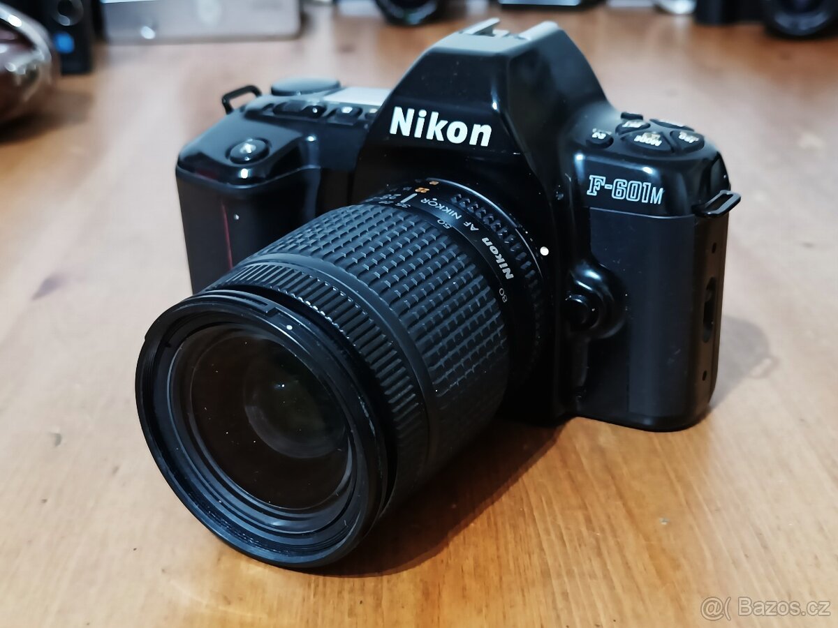 NIKON F-601 M (Nikkor 28-80mm) - 1990