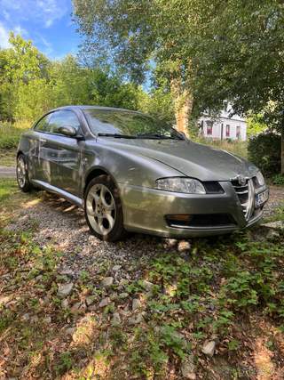 Alfa Romeo GT – 2005