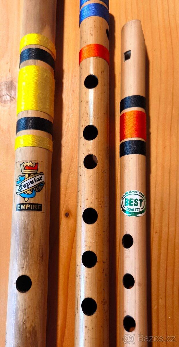 Indická bambusová flétna - 2x Bansuri, 1 zobcová.