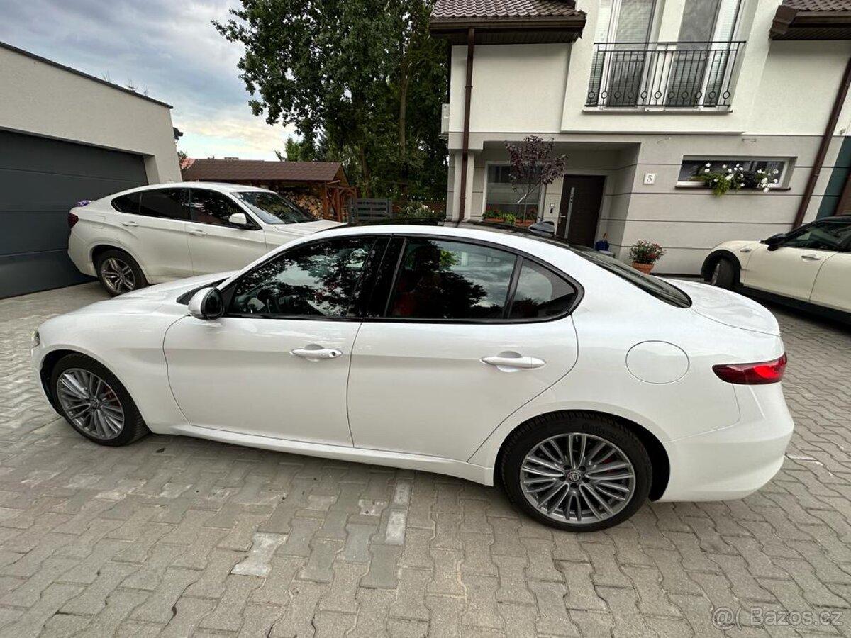 Alfa Romeo Giulia VELOCE Q4 280PS, 2,0 benzin, automat ZF8
