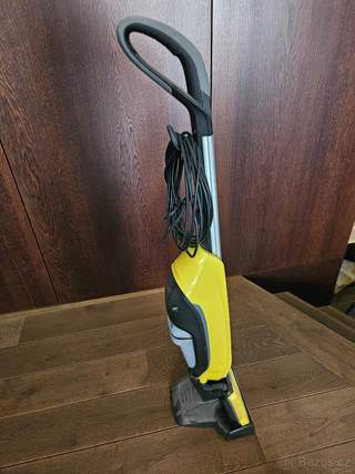 Podlahovou myčku Karcher FC 5